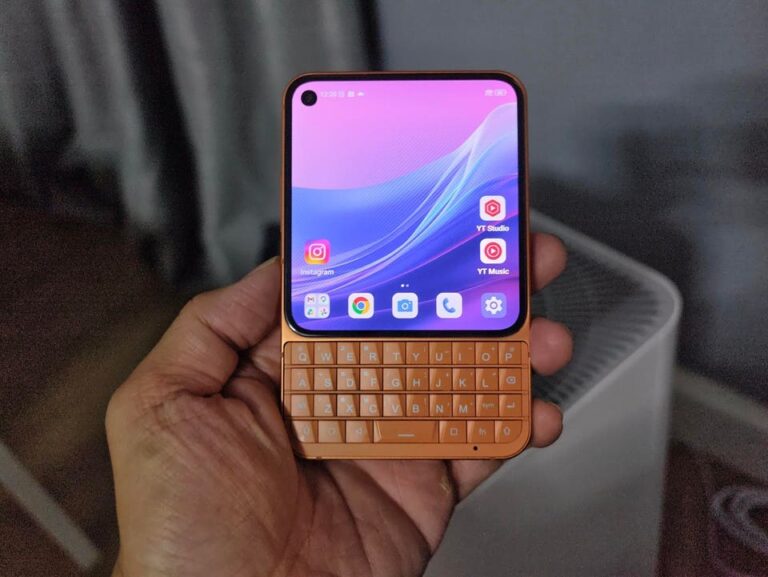 Unihertz Titan 2 Elite Is A Great-Looking Keyboard Phone